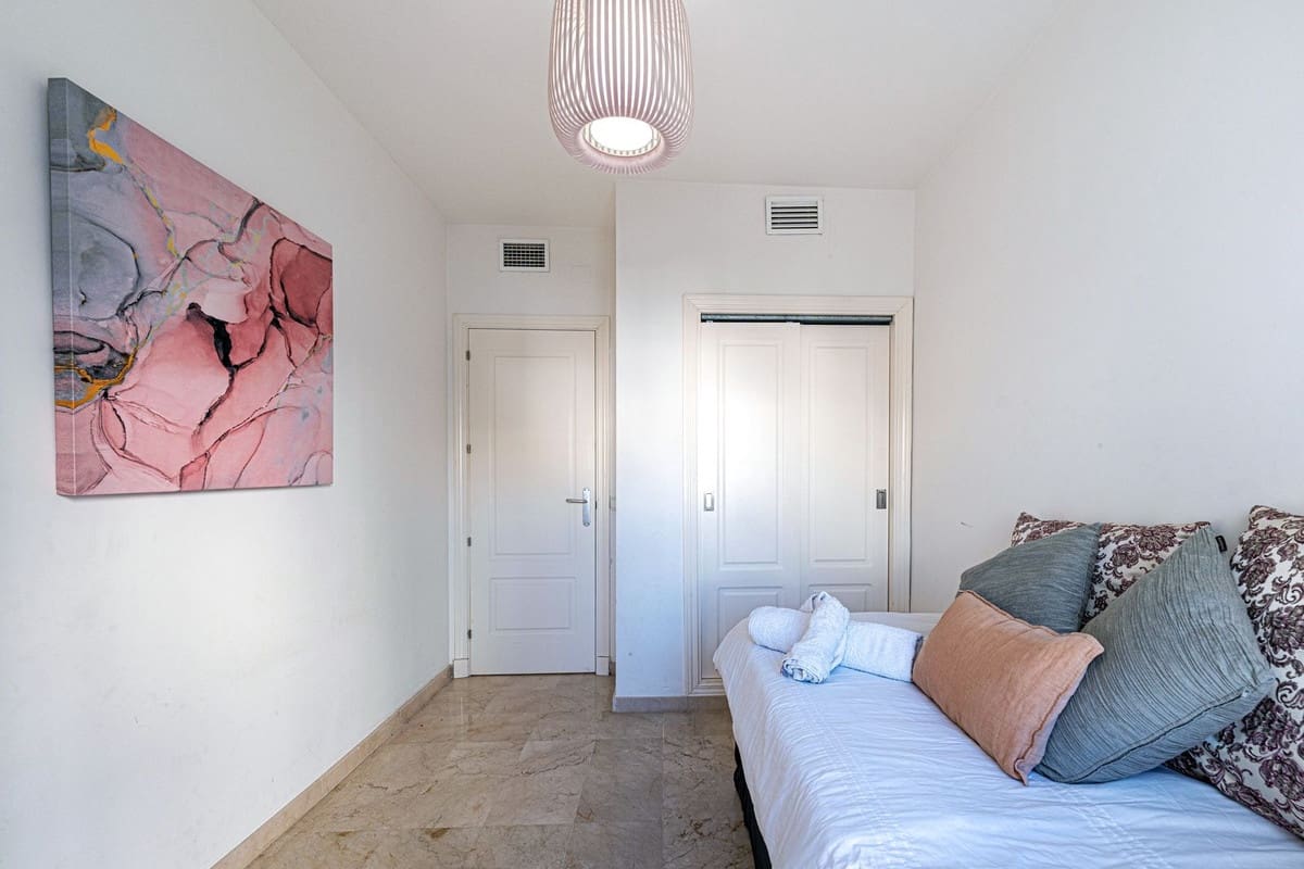 3 soverom Penthouse til salgs i Bahia de Casares med svømmebasseng garasje - € 795 000 (Ref: 8006672)