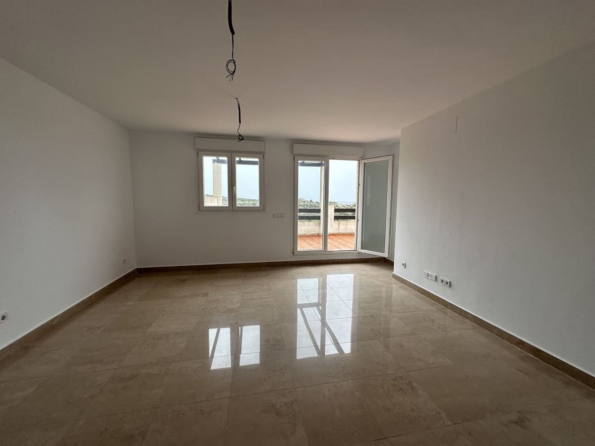 3 bedroom Apartment for sale in Manilva with pool - € 298,000 (Ref: 8053680)