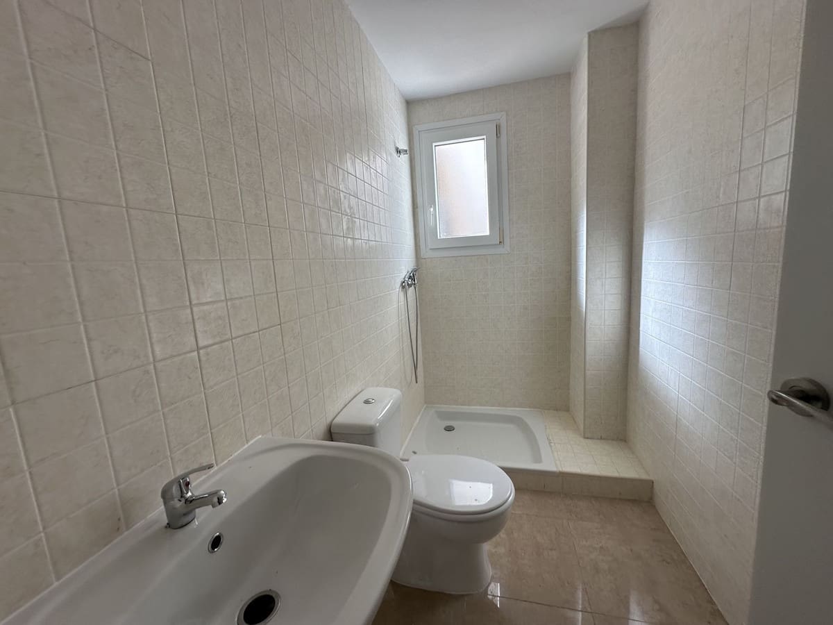 3 bedroom Apartment for sale in Manilva with pool - € 298,000 (Ref: 8053680)