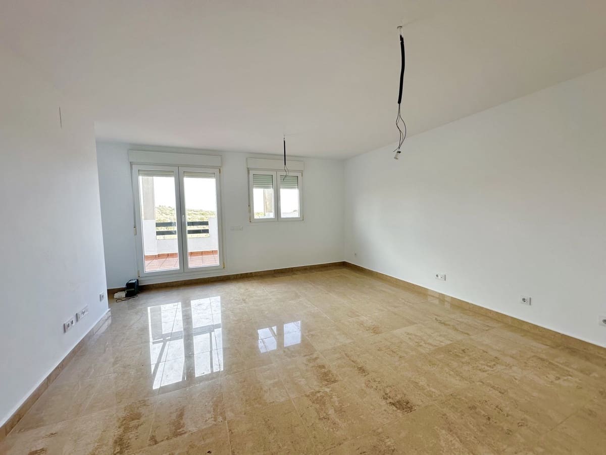 3 bedroom Apartment for sale in Manilva with pool - € 298,000 (Ref: 8053680)
