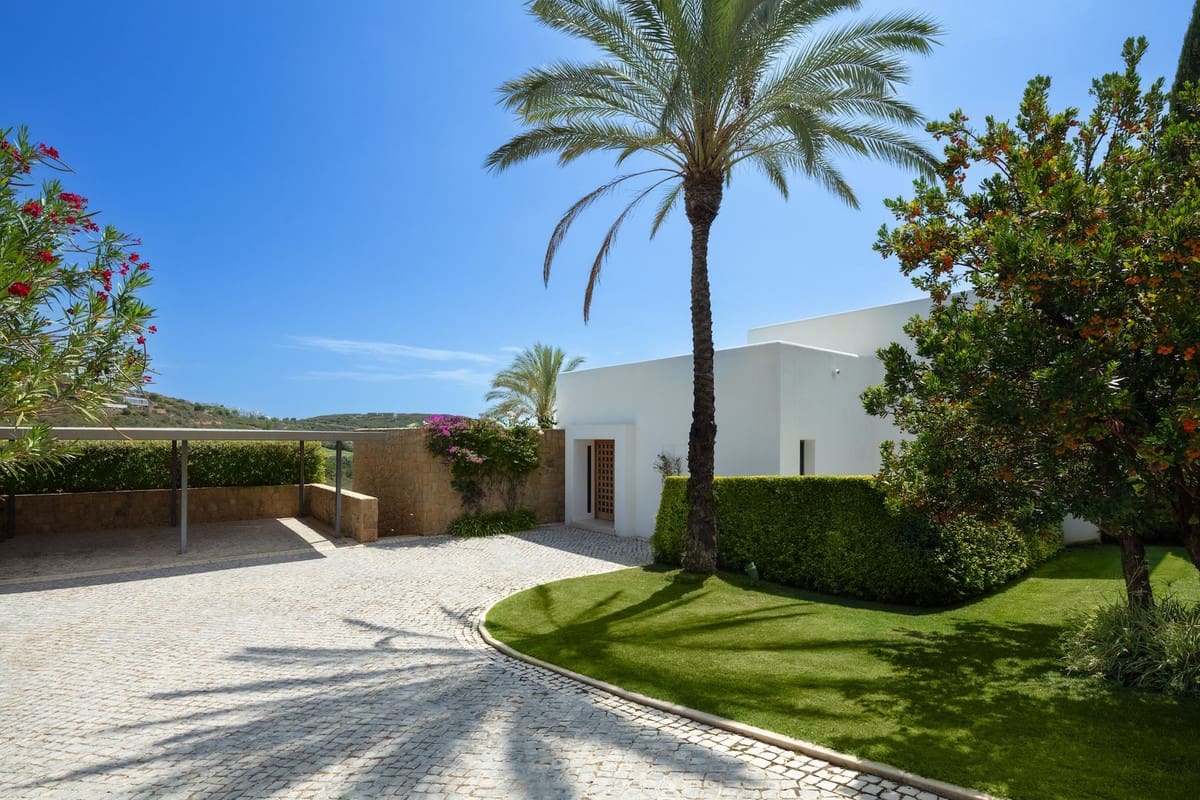 5 soveværelse Villa til salg i Bahia de Casares med swimmingpool garage - € 4.500.000 (Ref: 8145987)