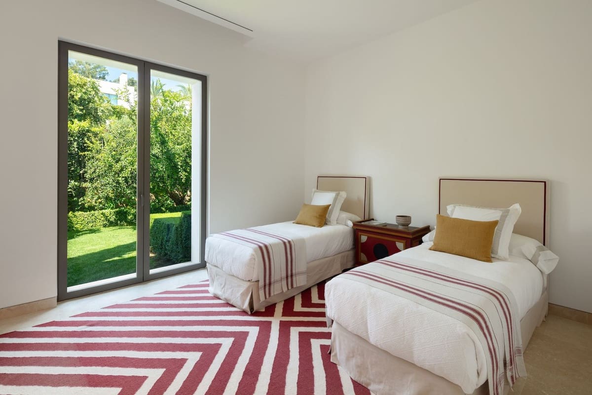 5 soveværelse Villa til salg i Bahia de Casares med swimmingpool garage - € 4.500.000 (Ref: 8145987)