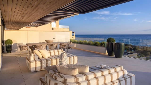 2 soveværelse Lejlighed til salg i Estepona med swimmingpool garage - € 2.380.000 (Ref: 8169935)