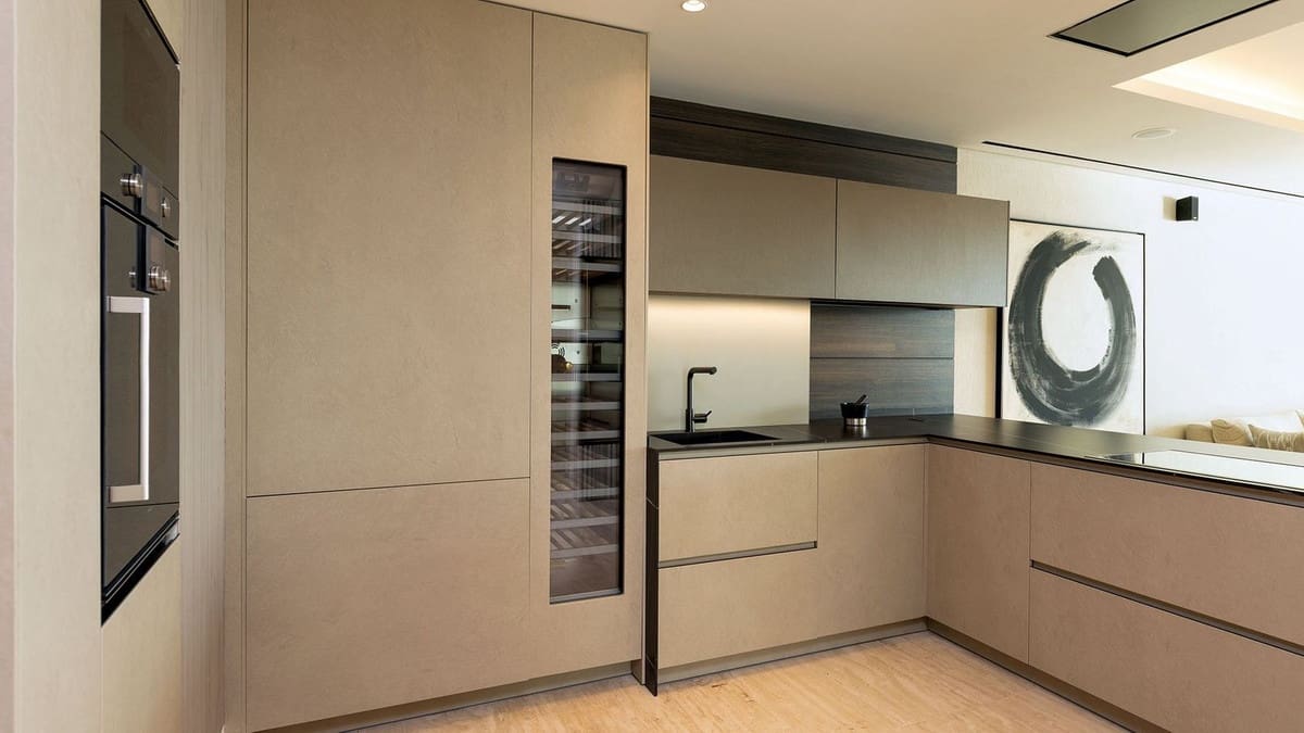 2 chambre Appartement à vendre à Estepona avec piscine garage - 2 380 000 € (Ref: 8169935)