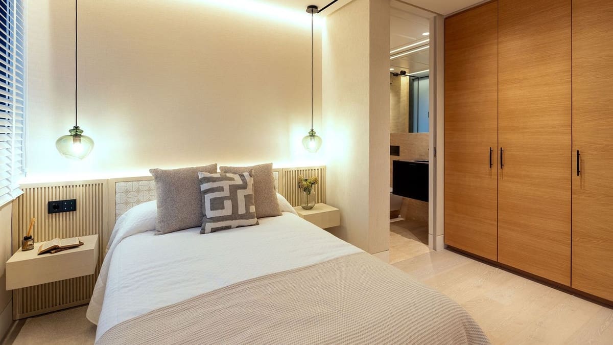 2 chambre Appartement à vendre à Estepona avec piscine garage - 2 380 000 € (Ref: 8169935)