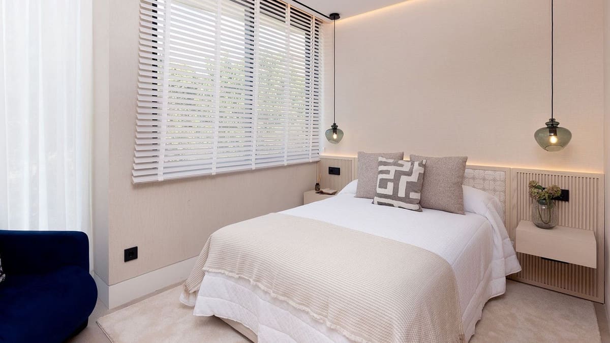 2 chambre Appartement à vendre à Estepona avec piscine garage - 2 380 000 € (Ref: 8169935)