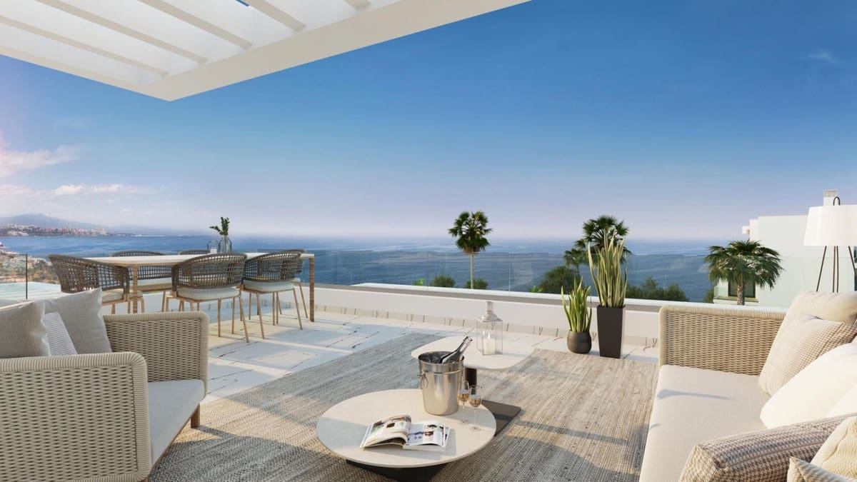 2 bedroom Penthouse for sale in Bahia de Casares with pool garage - € 649,000 (Ref: 8182593)