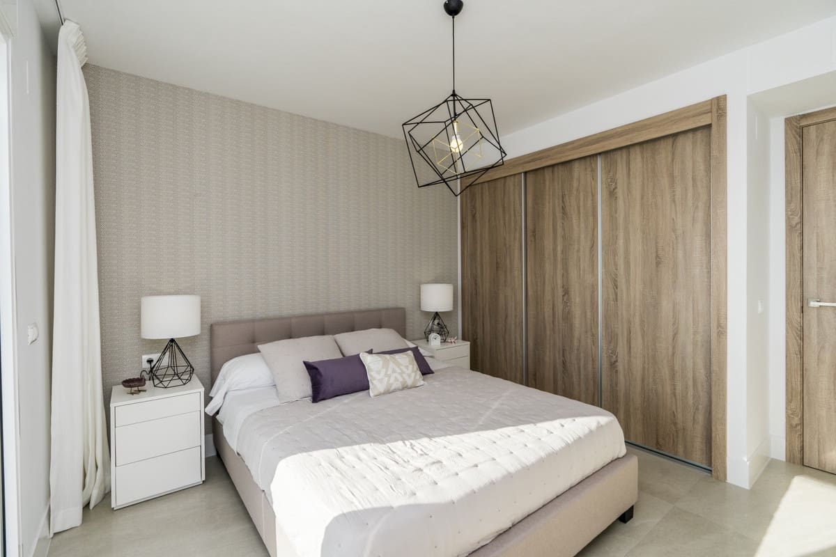 3 slaapkamer Appartement te koop in Sotogrande met zwembad garage - € 640.000 (Ref: 8211192)