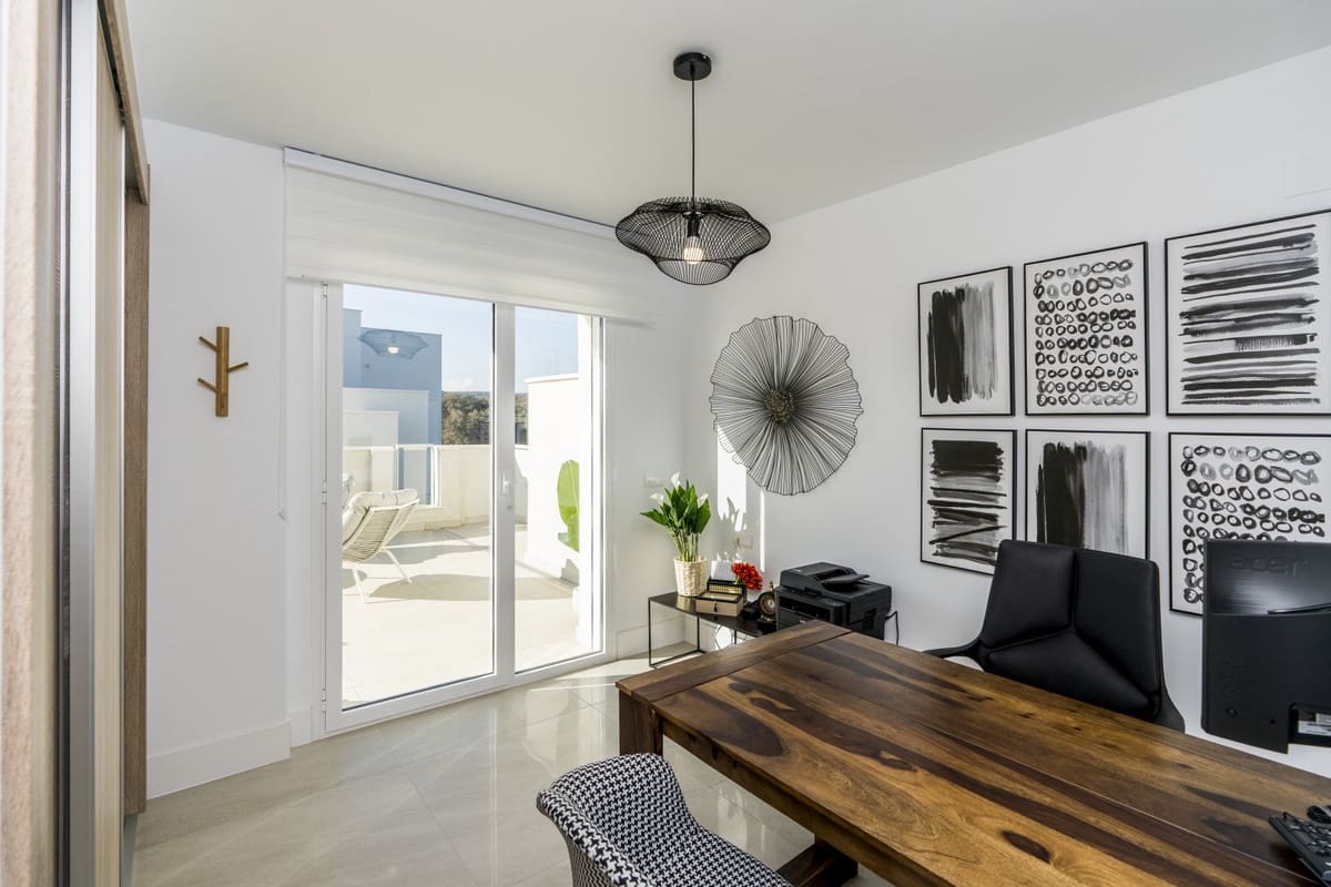 Apartamento de 3 habitaciones en Sotogrande en venta con piscina garaje - 640.000 € (Ref: 8211192)