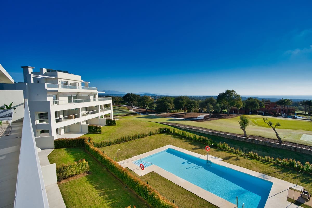 Apartamento de 3 habitaciones en Sotogrande en venta con piscina garaje - 640.000 € (Ref: 8211192)