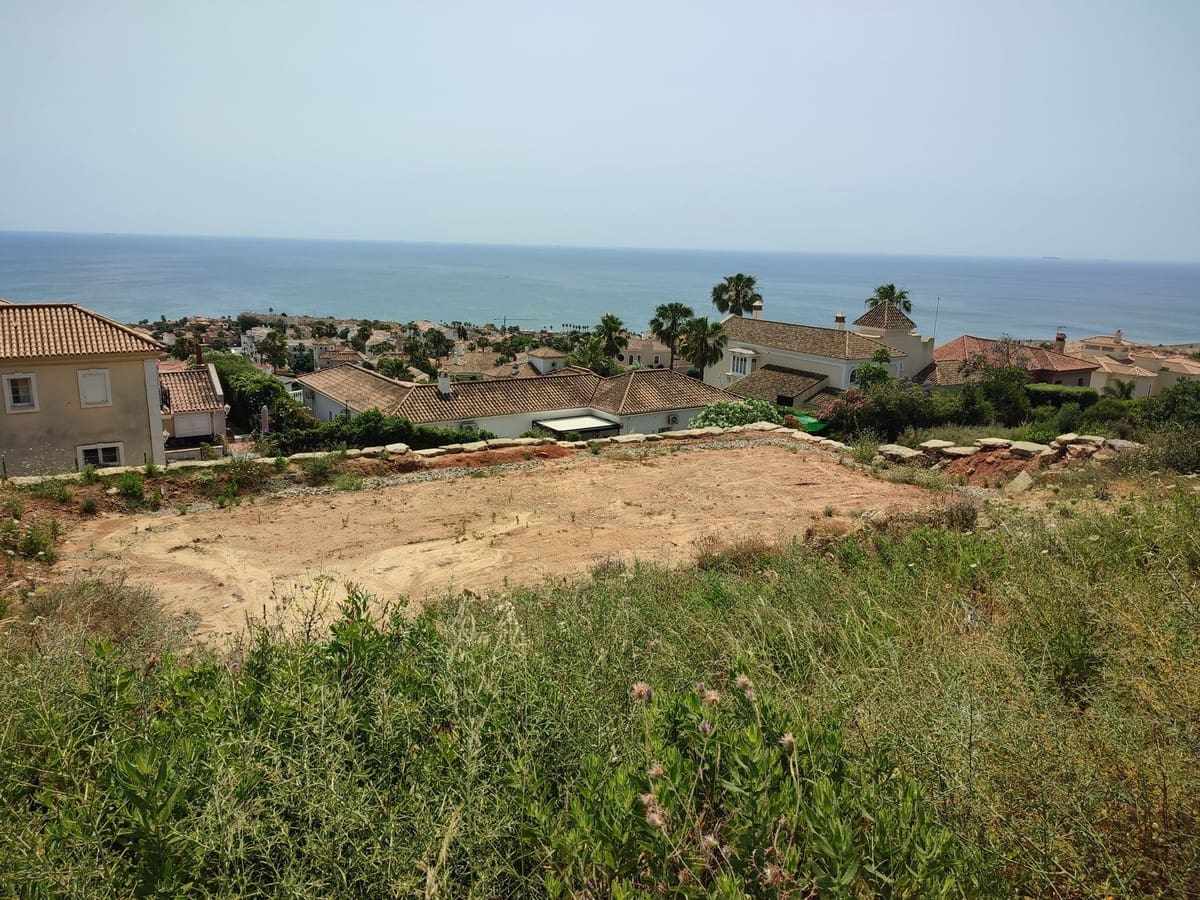 7 slaapkamer Villa te koop in La Alcaidesa met zwembad garage - € 5.000.000 (Ref: 8338667)