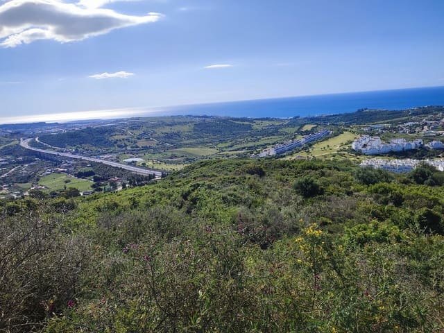 Ubebygd land til salgs i Estepona - € 636 000 (Ref: 8433172)