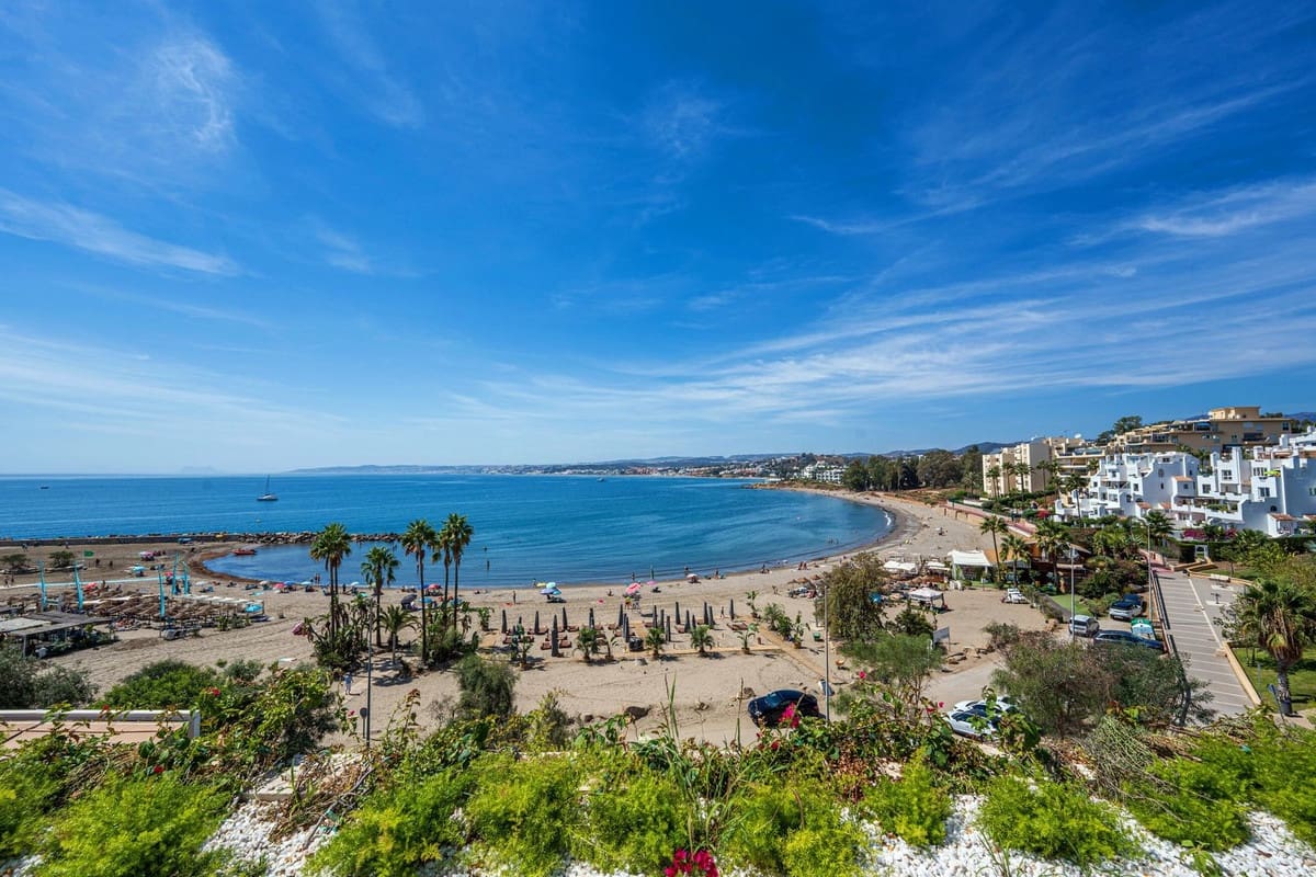 2 sypialnia Apartament na sprzedaż w Estepona z basenem garażem - 349 000 € (Ref: 8506834)