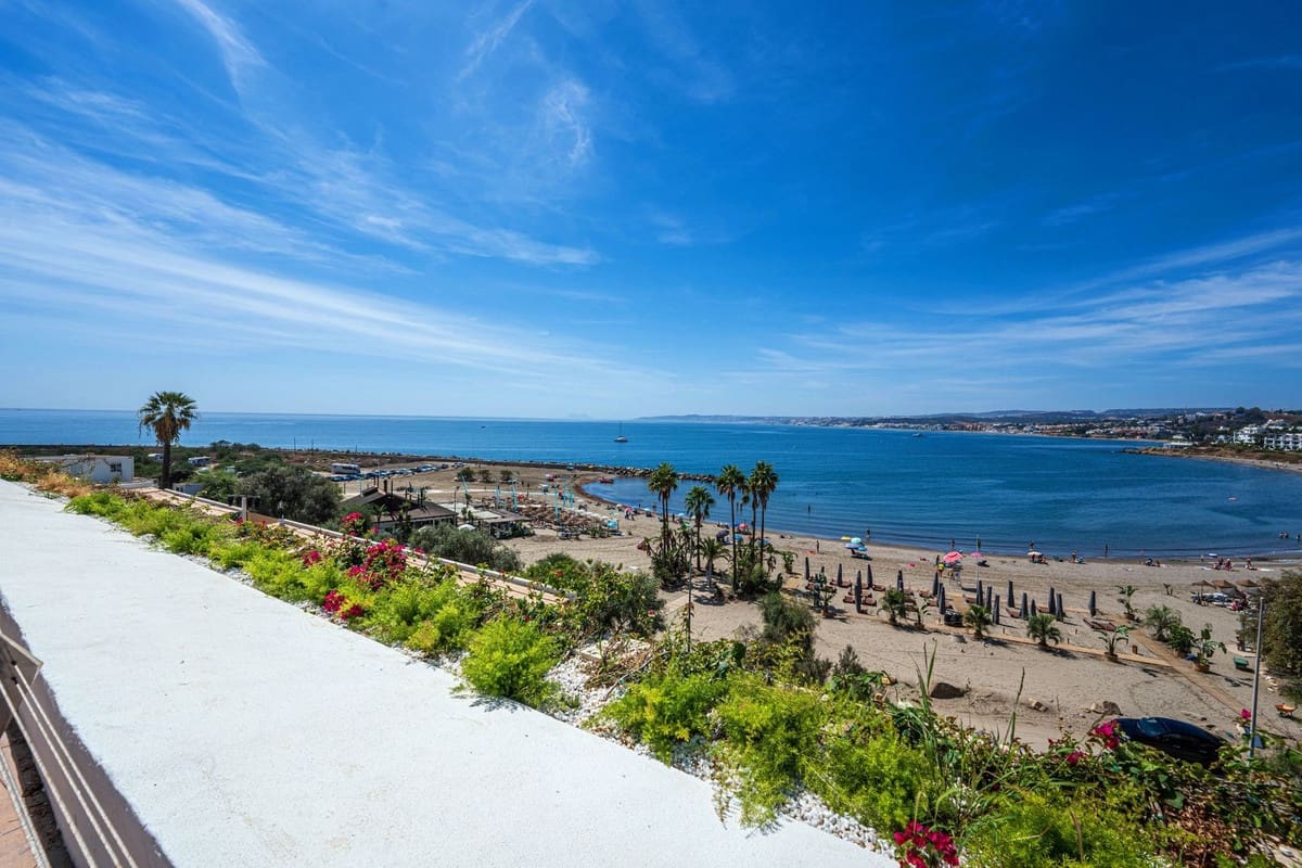 2 sypialnia Apartament na sprzedaż w Estepona z basenem garażem - 349 000 € (Ref: 8506834)