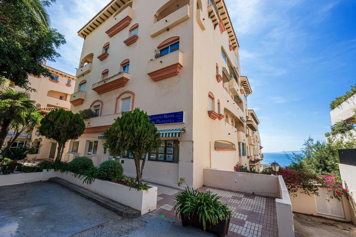 2 sypialnia Apartament na sprzedaż w Estepona z basenem garażem - 349 000 € (Ref: 8506834)