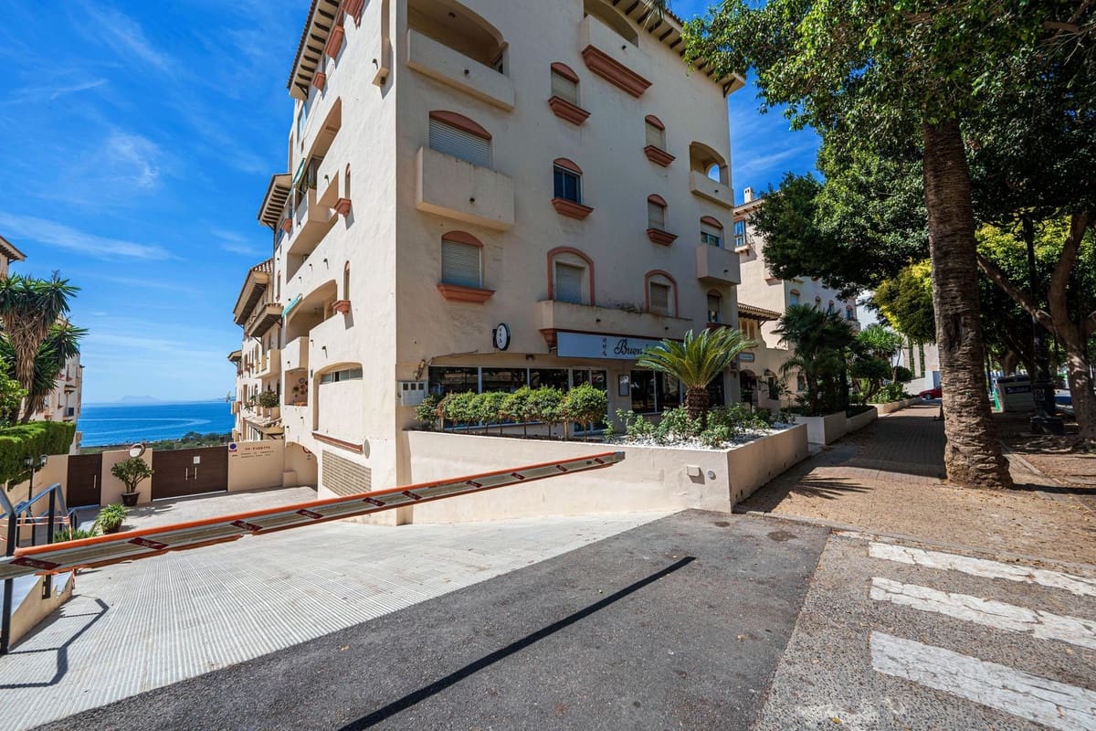 2 sypialnia Apartament na sprzedaż w Estepona z basenem garażem - 349 000 € (Ref: 8506834)