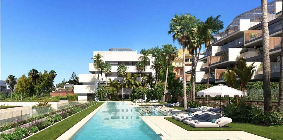 3 soveværelse Penthouse til salg i Manilva med swimmingpool garage - € 1.825.000 (Ref: 8541642)