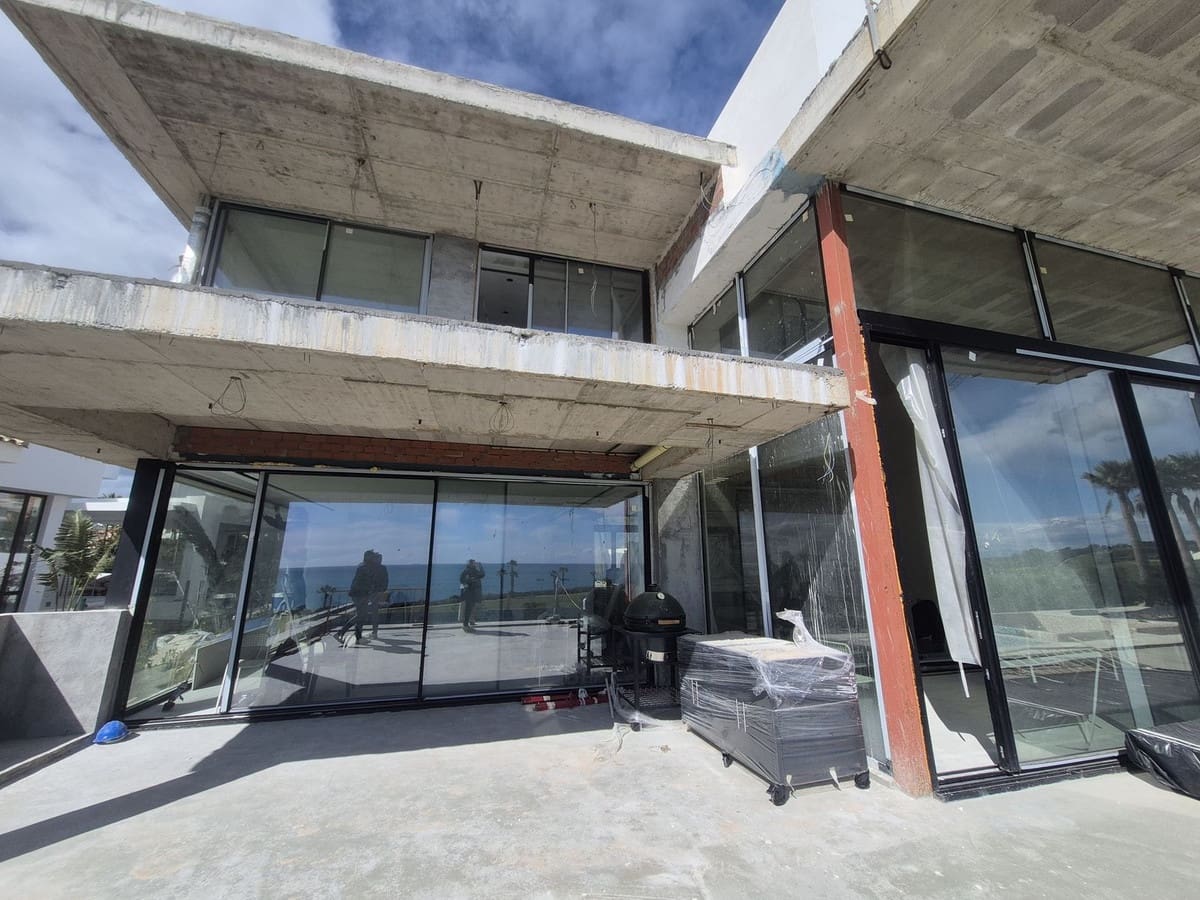 6 chambre Villa/Maison à vendre à La Alcaidesa avec piscine - 9 900 000 € (Ref: 8548348)