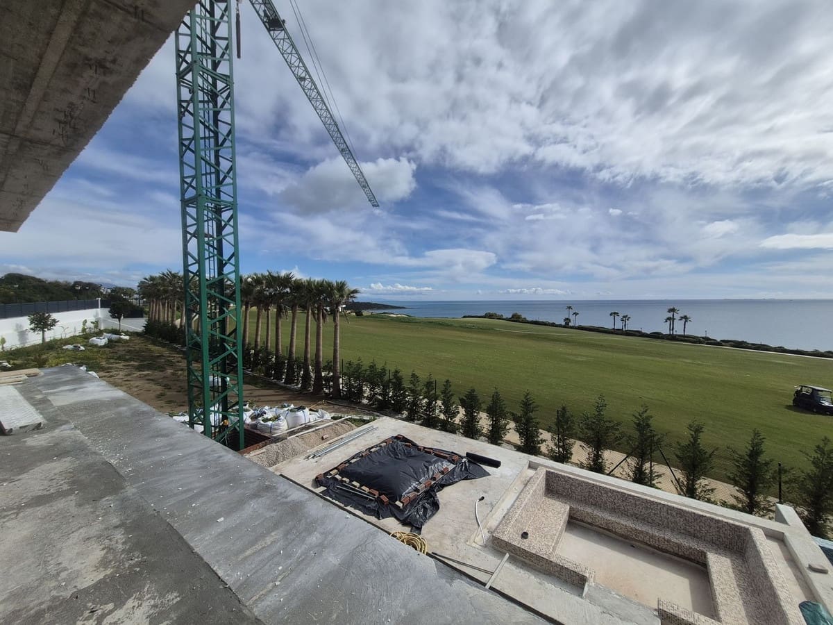 6 chambre Villa/Maison à vendre à La Alcaidesa avec piscine - 9 900 000 € (Ref: 8548348)