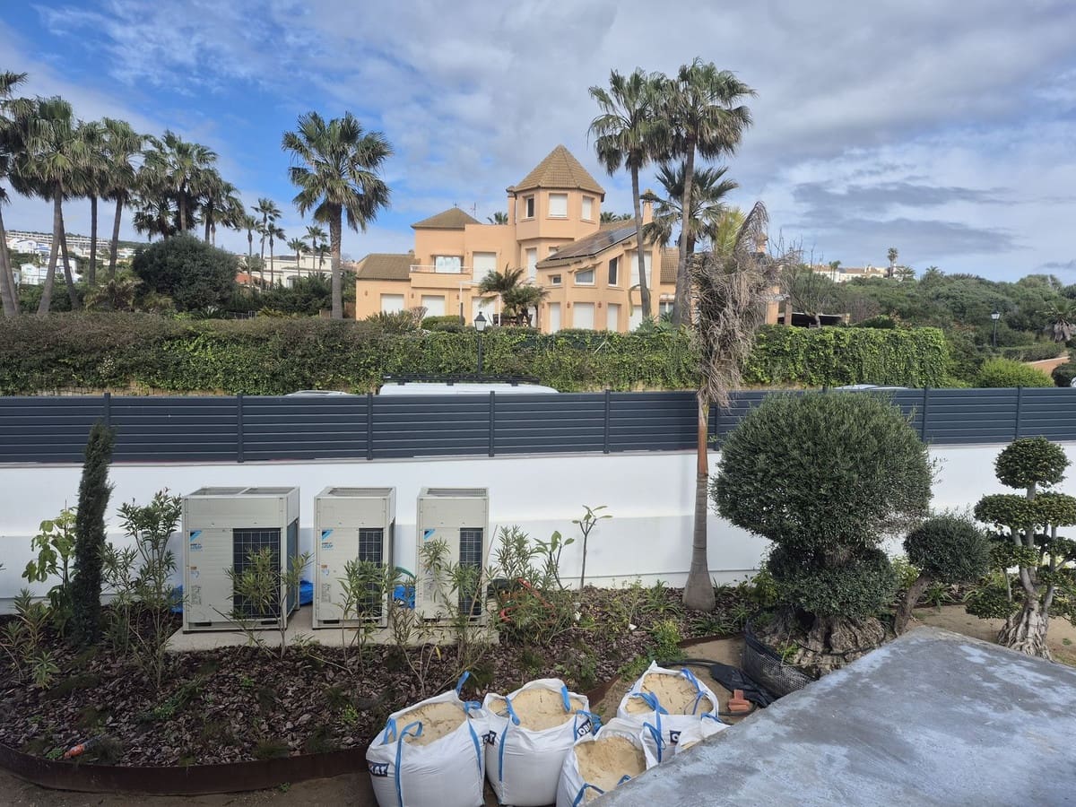 6 chambre Villa/Maison à vendre à La Alcaidesa avec piscine - 9 900 000 € (Ref: 8548348)