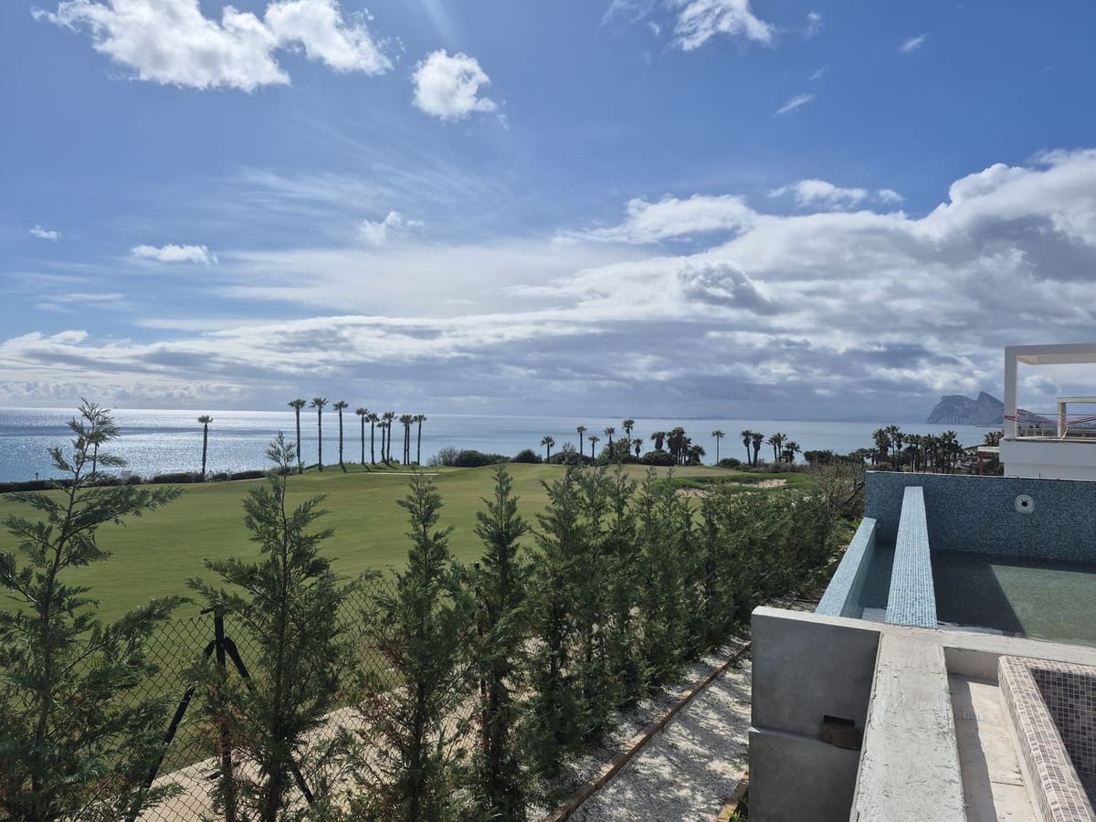 6 soverom Villa til salgs i La Alcaidesa med svømmebasseng - € 9 900 000 (Ref: 8548348)