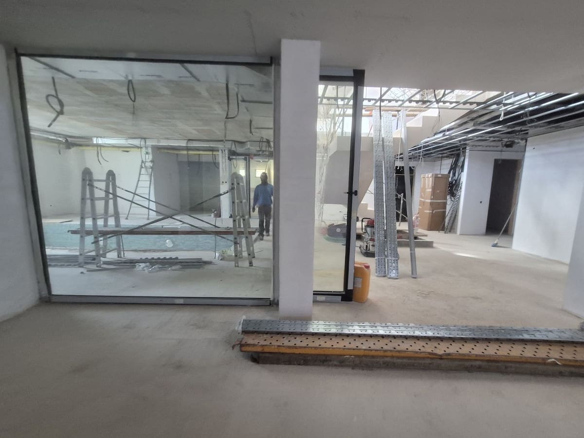 6 soverom Villa til salgs i La Alcaidesa med svømmebasseng - € 9 900 000 (Ref: 8548348)