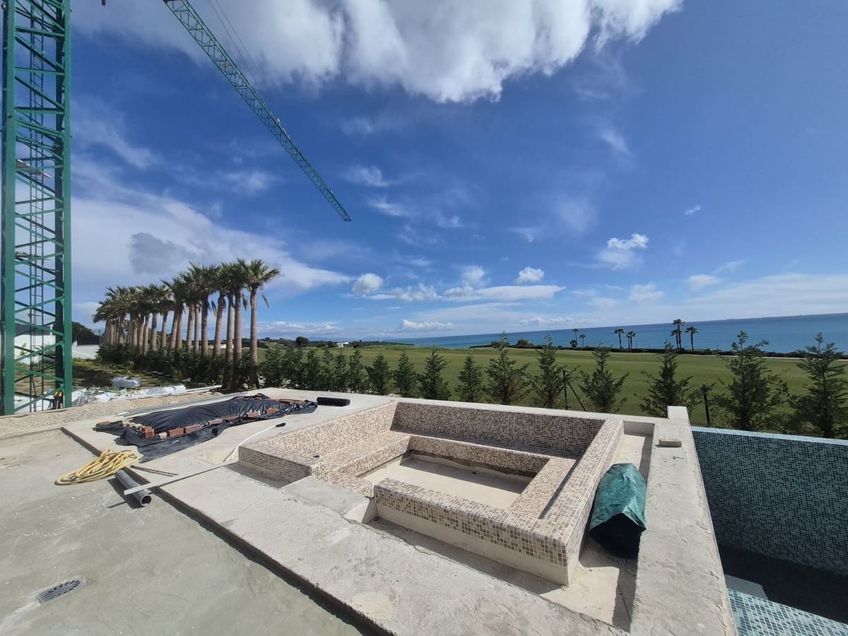 6 soverom Villa til salgs i La Alcaidesa med svømmebasseng - € 9 900 000 (Ref: 8548348)