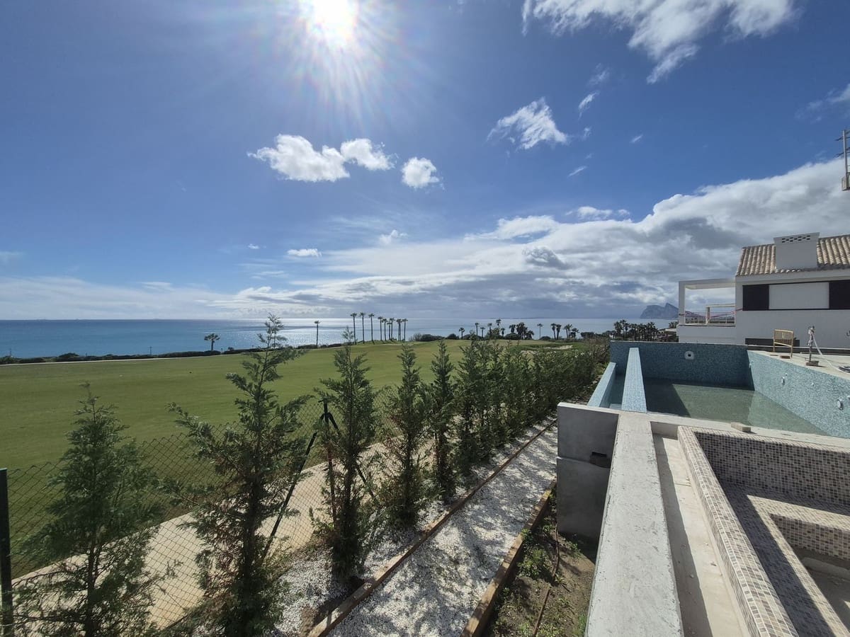 6 soverom Villa til salgs i La Alcaidesa med svømmebasseng - € 9 900 000 (Ref: 8548348)