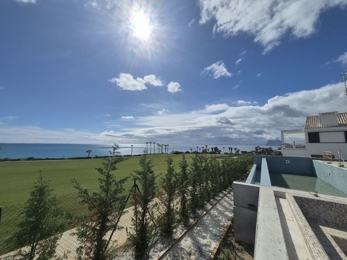 6 soverom Villa til salgs i La Alcaidesa med svømmebasseng - € 9 900 000 (Ref: 8548348)