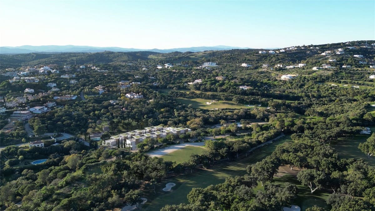 4 sovrum Hus till salu i Sotogrande med pool garage - 1 650 000 € (Ref: 8623438)