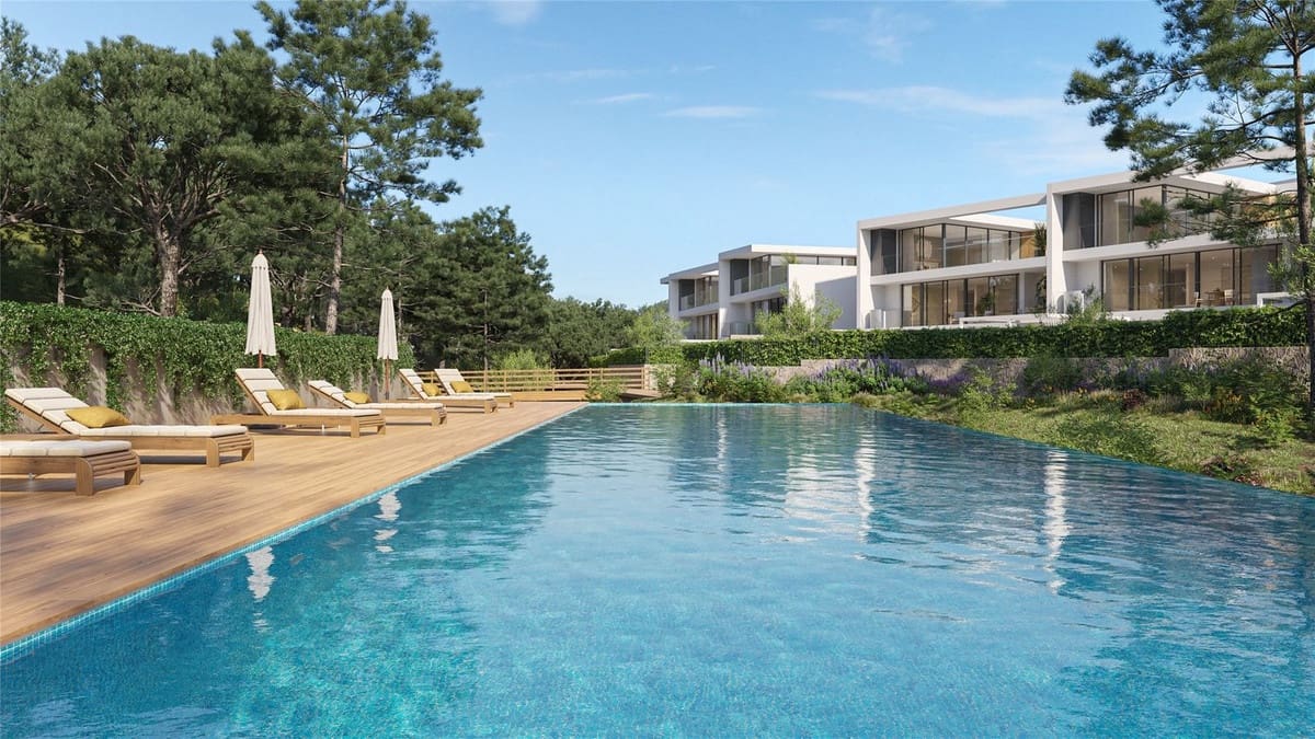 4 bedroom Townhouse for sale in Sotogrande with pool garage - € 1,650,000 (Ref: 8623438)