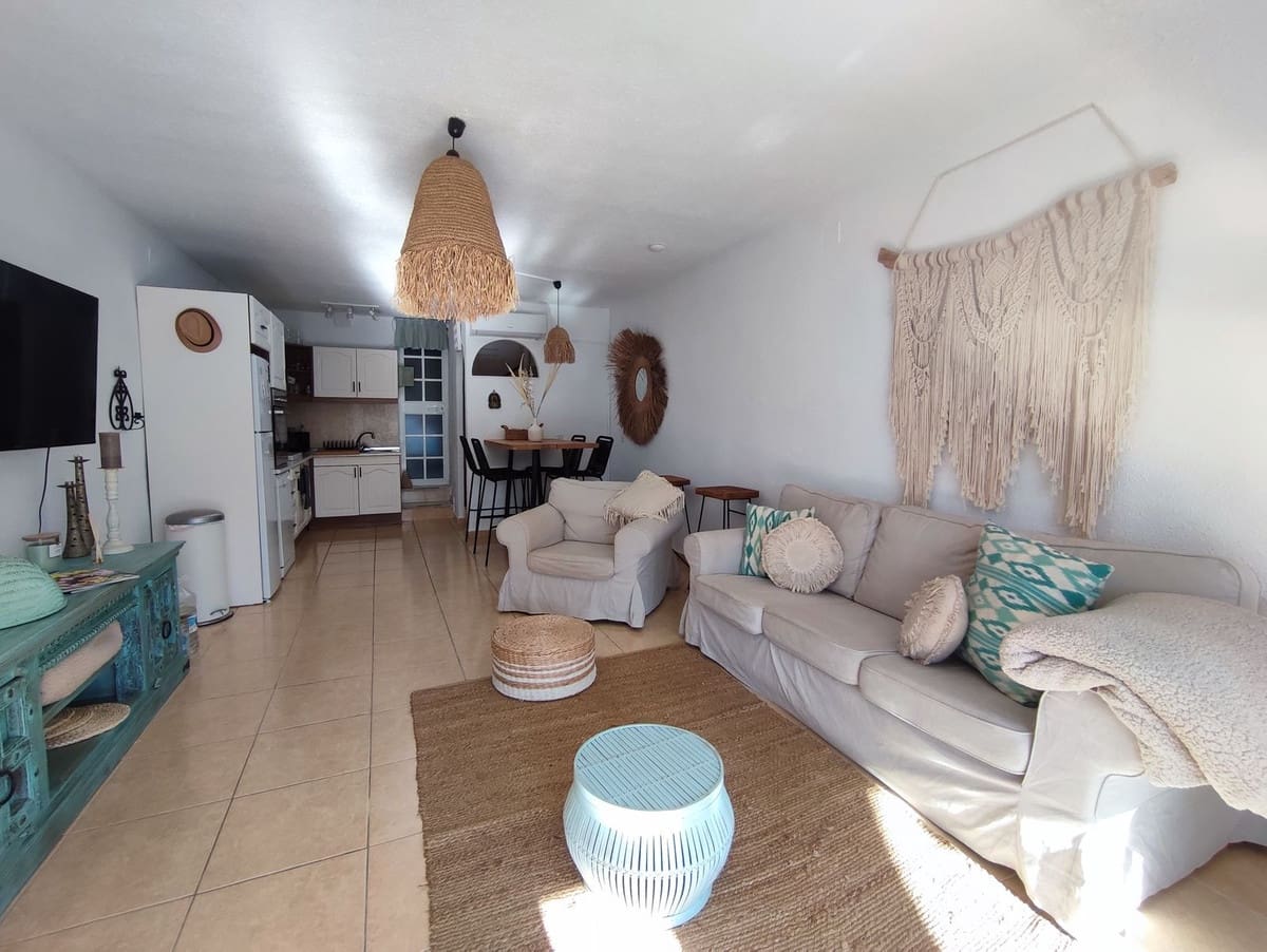 3 soveværelse Byhus til salg i Manilva med swimmingpool garage - € 339.000 (Ref: 8734694)