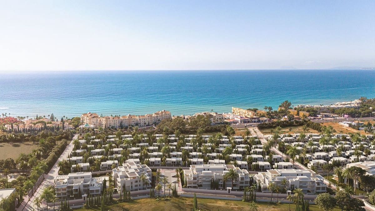 2 bedroom Apartment for sale in New Golden Mile with garage - € 695,000 (Ref: 8941778)