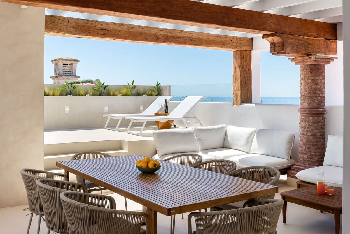 4 soveværelse Lejlighed til salg i La Duquesa / Puerto de la Duquesa med swimmingpool garage - € 1.350.000 (Ref: 9023743)