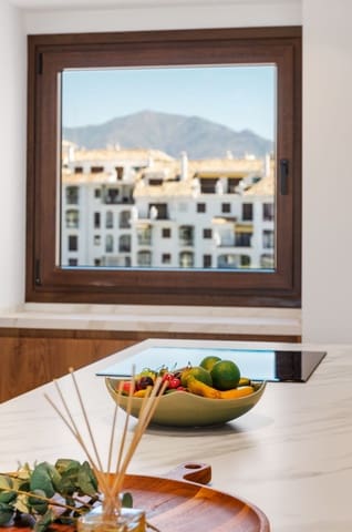 4 soverom Leilighet til salgs i La Duquesa / Puerto de la Duquesa, Manilva med svømmebasseng garasje - € 1 290 000 (Ref: 9023743)