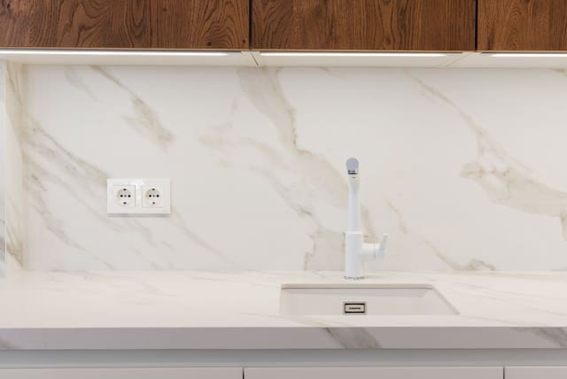 4 slaapkamer Appartement te koop in La Duquesa / Puerto de la Duquesa, Manilva met zwembad garage - € 1.290.000 (Ref: 9023743)