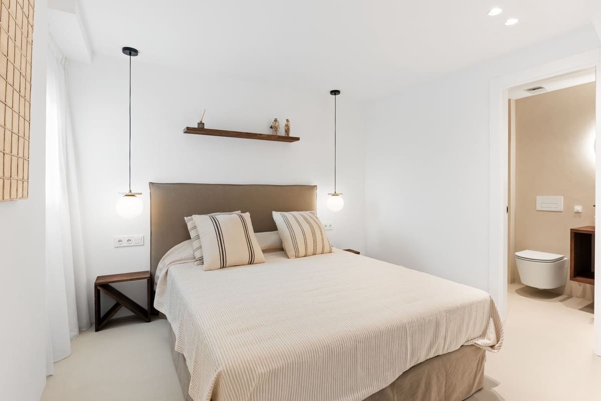 4 chambre Appartement à vendre à La Duquesa / Puerto de la Duquesa avec piscine garage - 1 290 000 € (Ref: 9023743)