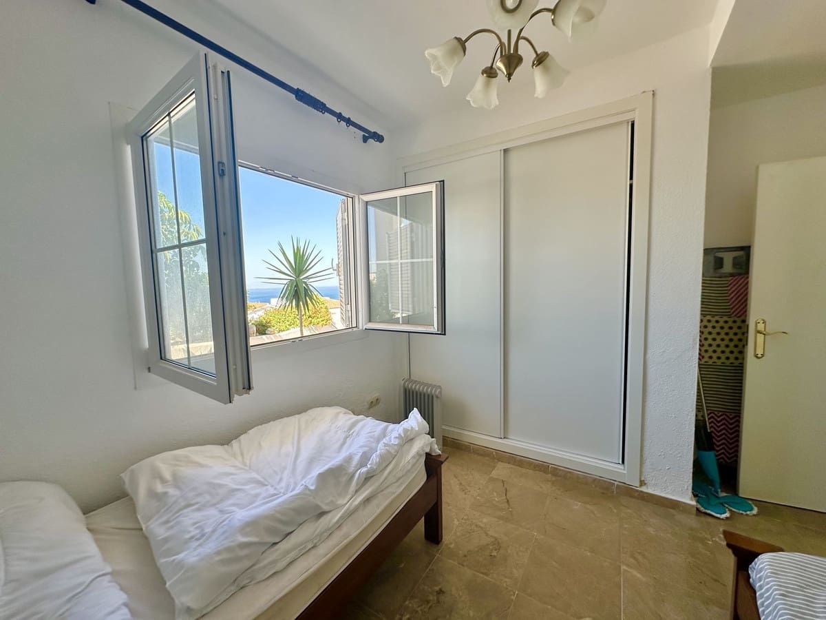 2 sypialnia Apartament na sprzedaż w La Duquesa / Puerto de la Duquesa z basenem - 199 000 € (Ref: 9132011)