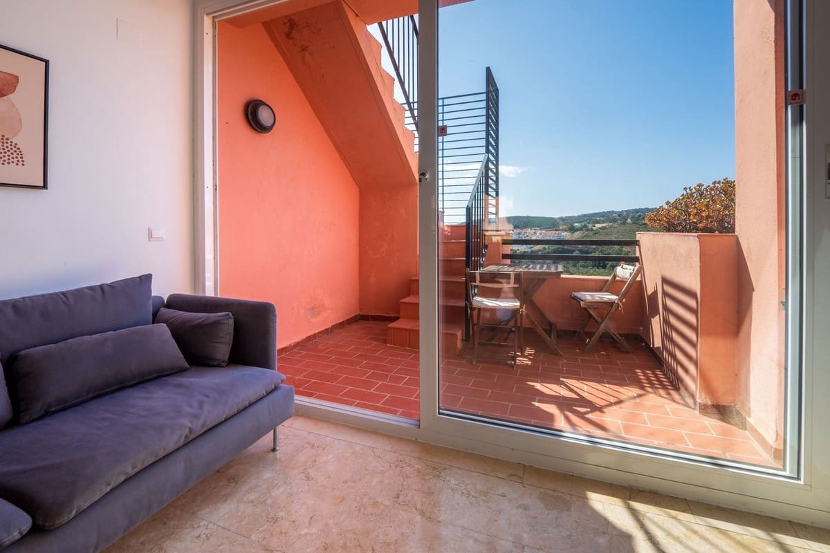 3 sypialnia Penthouse na sprzedaż w La Duquesa / Puerto de la Duquesa z basenem garażem - 269 000 € (Ref: 9207435)