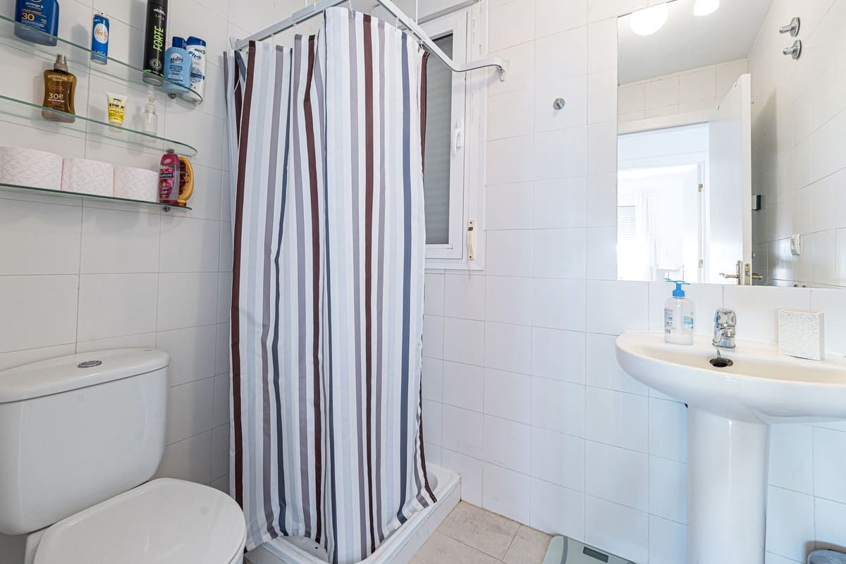 3 sypialnia Penthouse na sprzedaż w La Duquesa / Puerto de la Duquesa z basenem garażem - 269 000 € (Ref: 9207435)