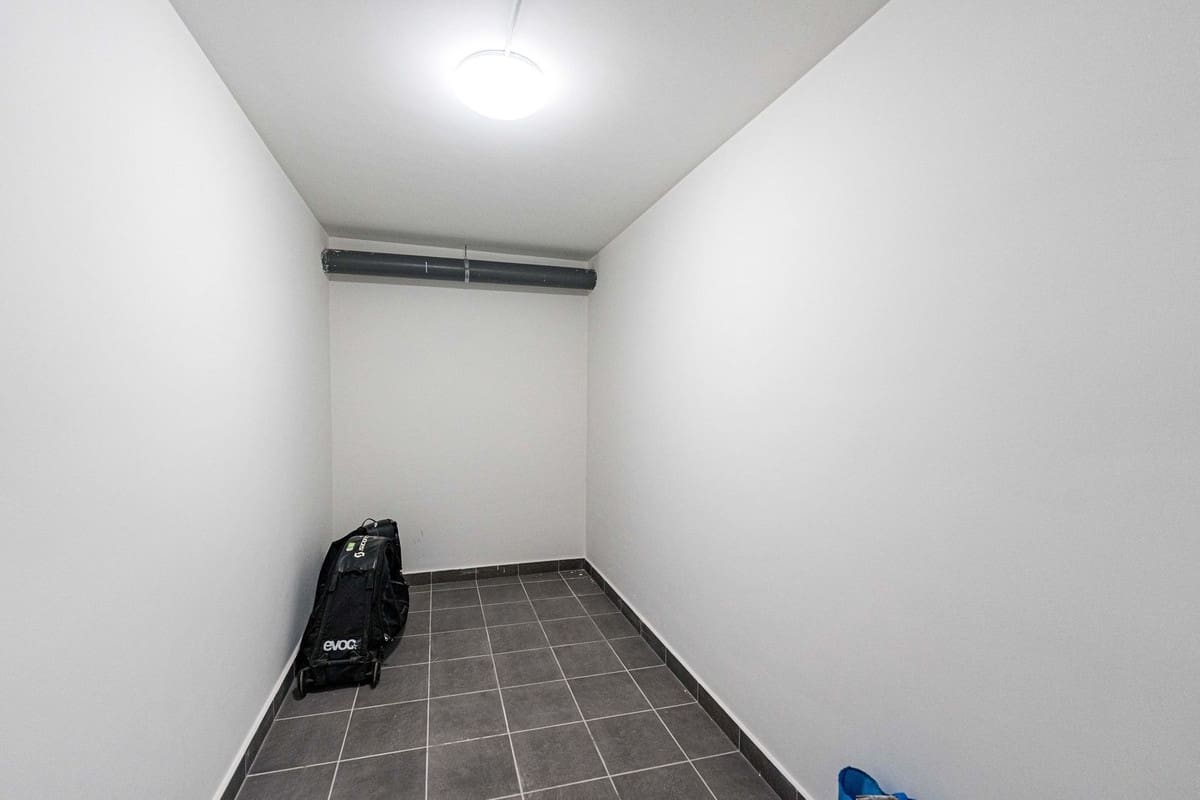 2 soveværelse Lejlighed til salg i La Duquesa / Puerto de la Duquesa med swimmingpool garage - € 359.000 (Ref: 9254056)