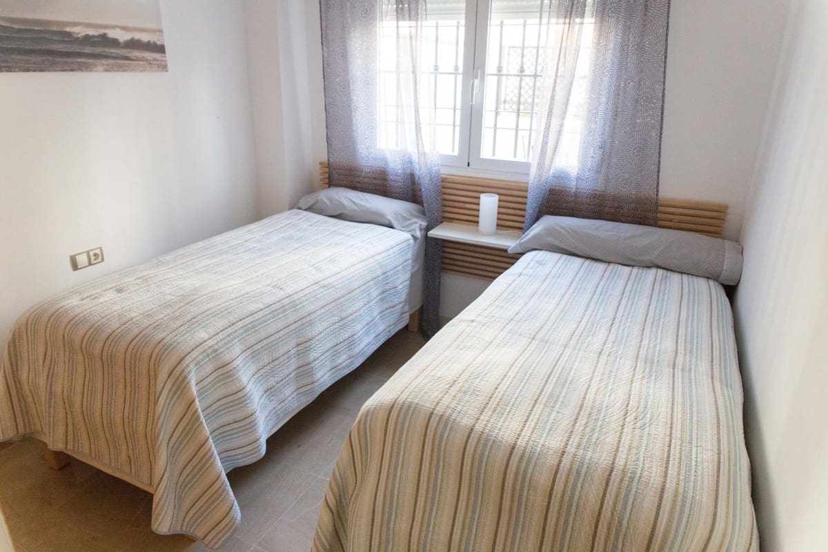 2 camera da letto Appartamento in vendita in La Duquesa / Puerto de la Duquesa con piscina garage - 269.000 € (Rif: 9298730)