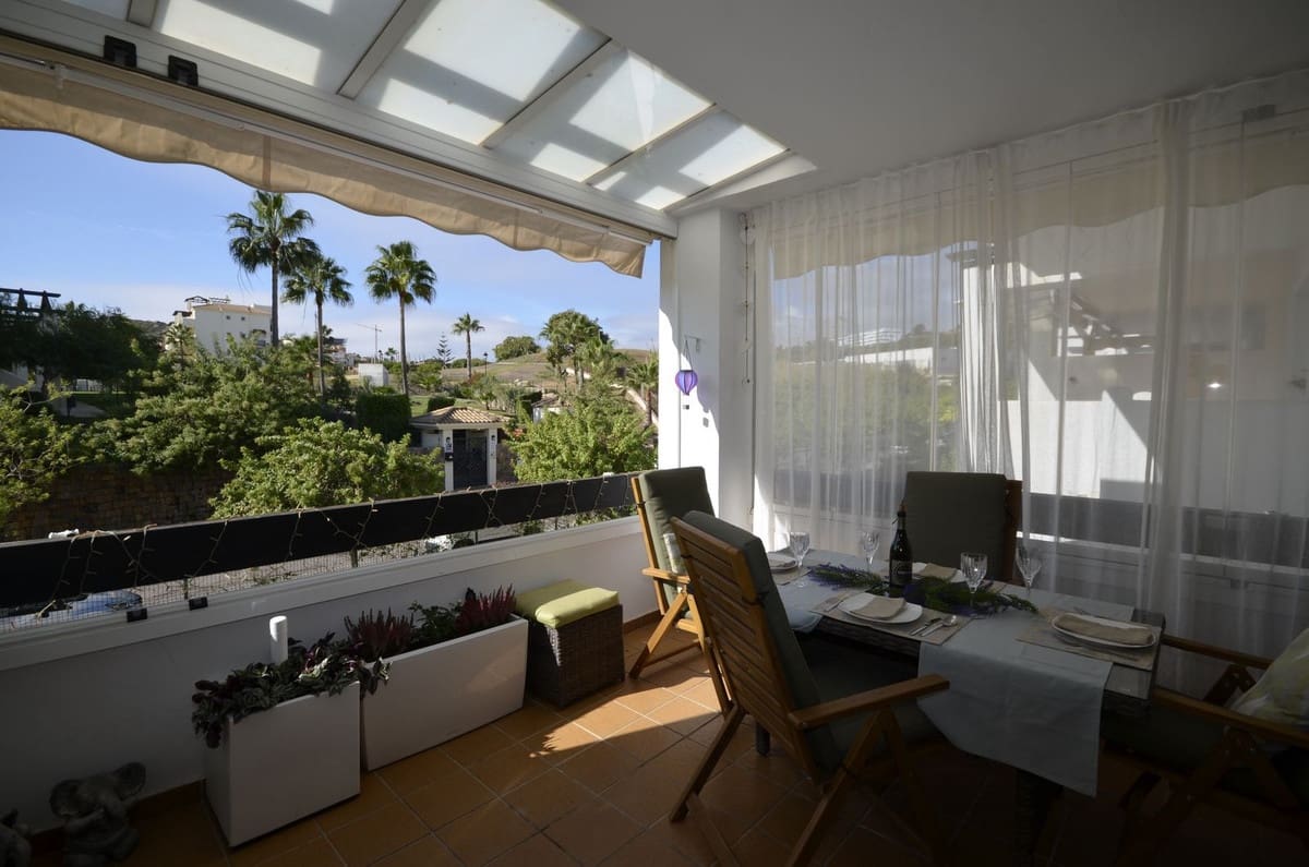 2 bedroom Apartment for sale in San Luis de Sabinillas with pool garage - € 299,000 (Ref: 9338801)