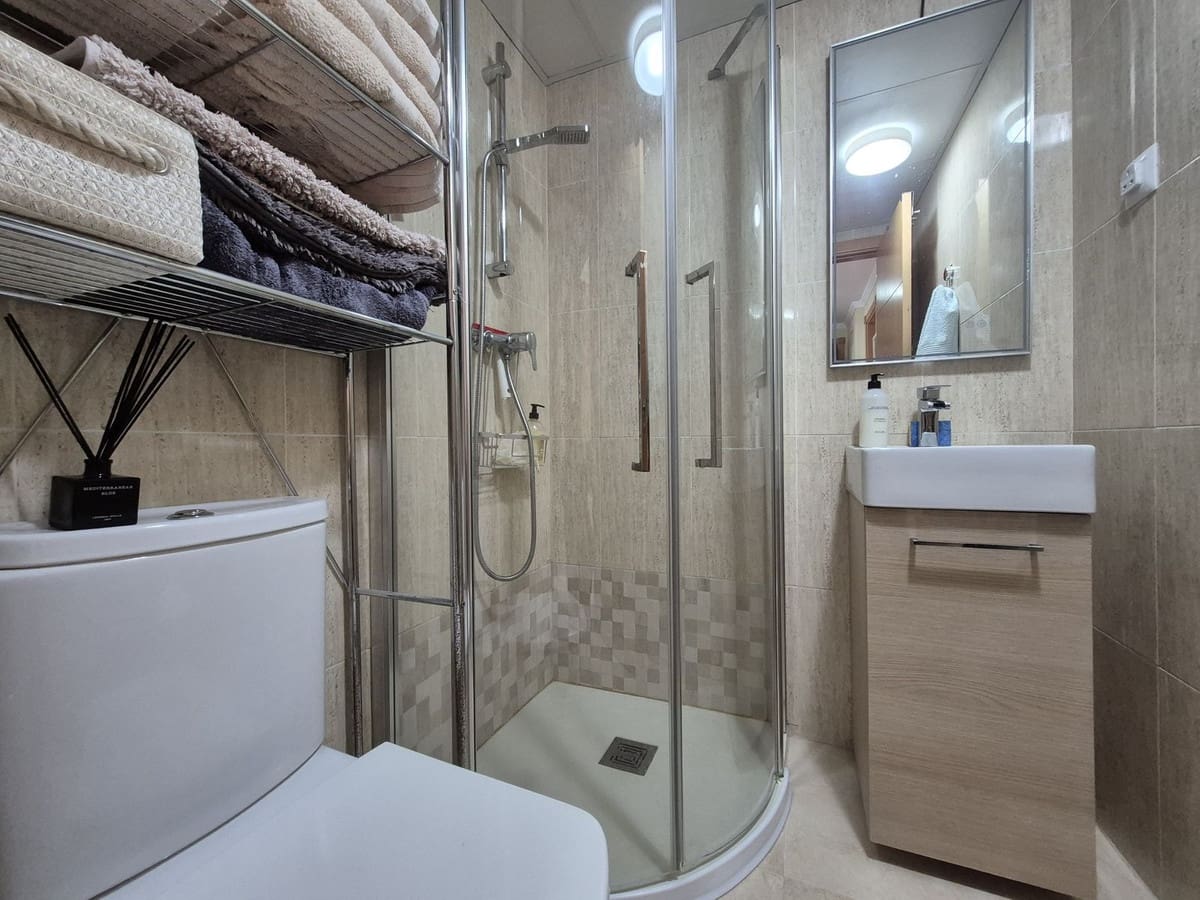 2 bedroom Apartment for sale in San Luis de Sabinillas with pool garage - € 299,000 (Ref: 9338801)