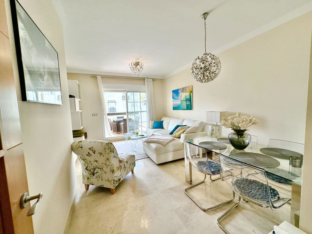 2 Zimmer Apartment zu verkaufen in La Duquesa / Puerto de la Duquesa mit Pool Garage - 269.000 € (Ref: 9343051)