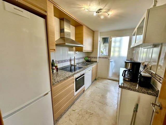 2 soveværelse Lejlighed til salg i La Duquesa / Puerto de la Duquesa, Manilva med swimmingpool garage - € 269.000 (Ref: 9343051)