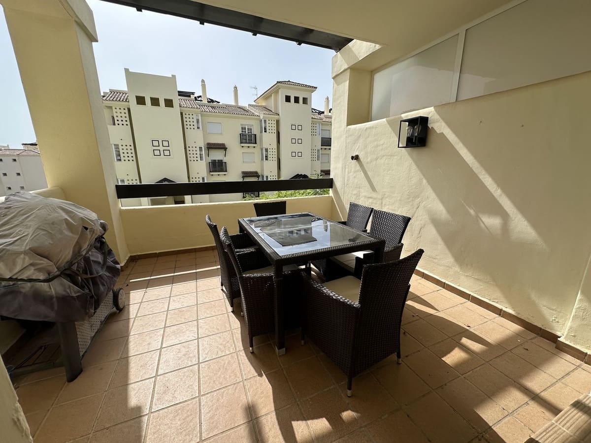 2 Zimmer Apartment zu verkaufen in La Duquesa / Puerto de la Duquesa mit Pool Garage - 269.000 € (Ref: 9343051)