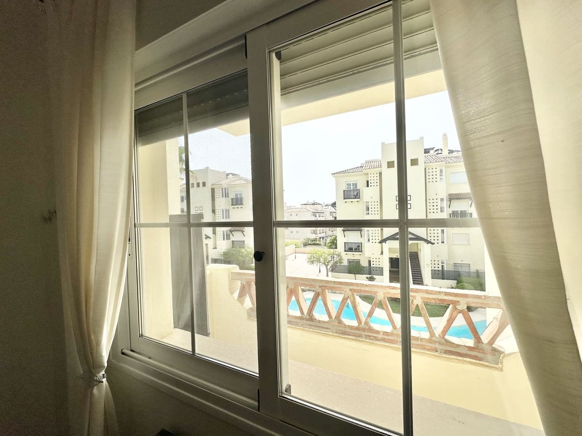 2 Zimmer Apartment zu verkaufen in La Duquesa / Puerto de la Duquesa mit Pool Garage - 269.000 € (Ref: 9343051)