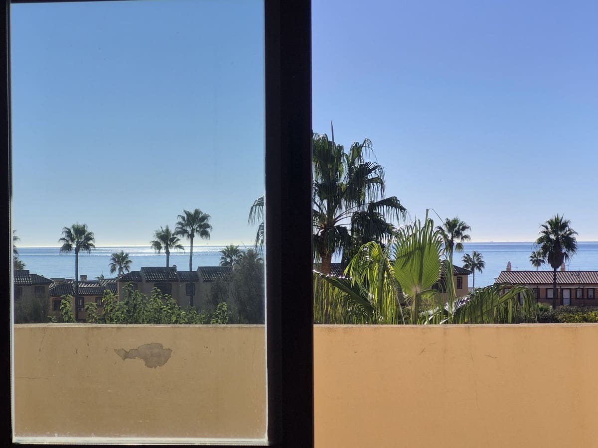 3 soverom Penthouse til salgs i Bahia de Casares med svømmebasseng garasje - € 380 000 (Ref: 9345208)