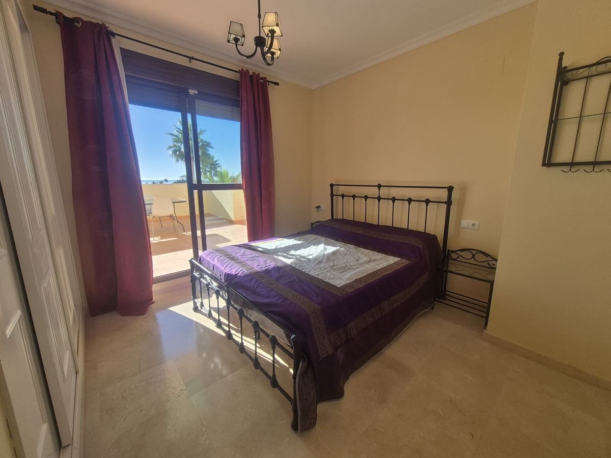 3 soverom Penthouse til salgs i Bahia de Casares med svømmebasseng garasje - € 380 000 (Ref: 9345208)